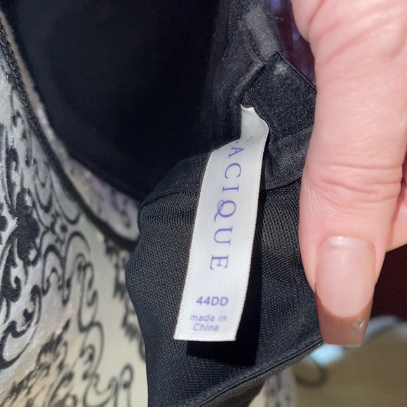 Spicy Bra 🥵 - Picture 5 of 5